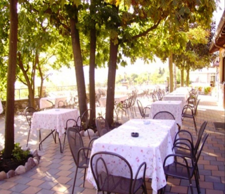 Hotel La Solitaria Carlazzo Bagian luar foto