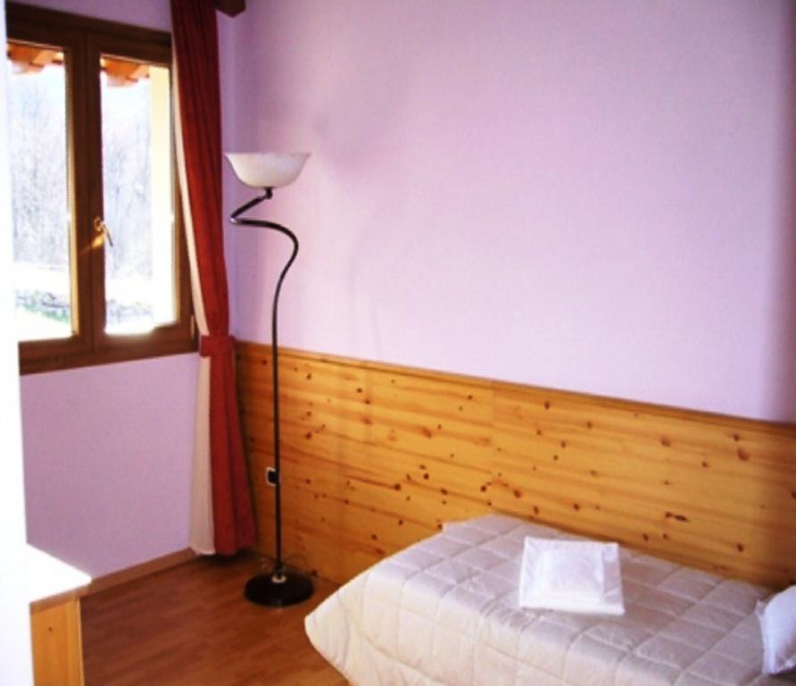 Hotel La Solitaria Carlazzo Ruang foto